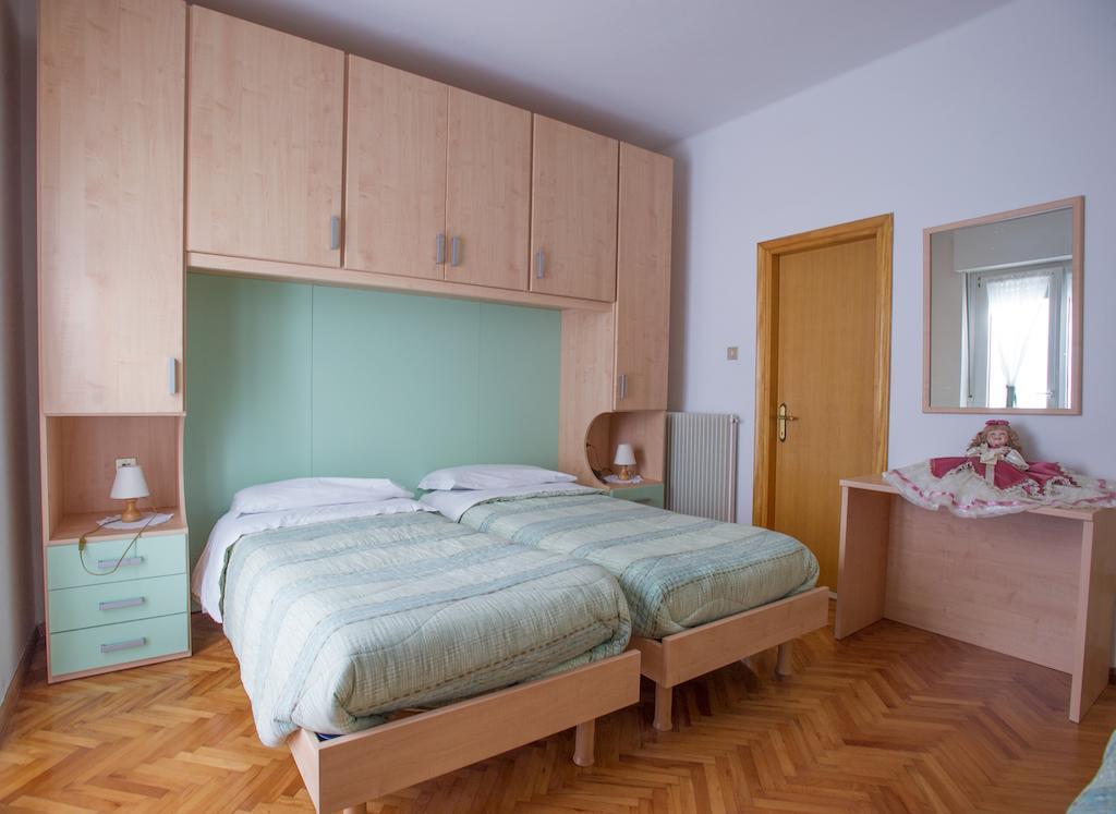 Albergo Italia Molveno Exterior foto